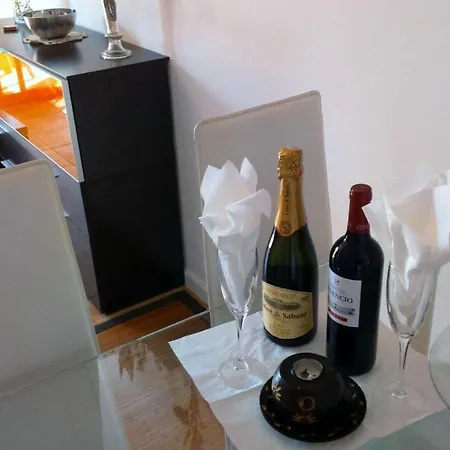 Apartment Fewo-mar-y-teide-romantico-grosszuegig-mit-2-terrassen-pool-parkplatz-sicht-auf-meer-und-teide