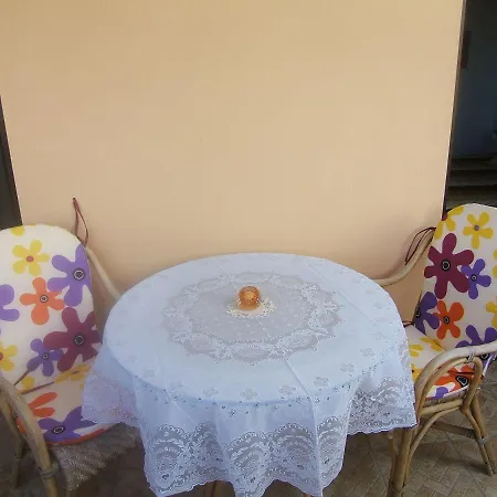 Apartment Fewo-mar-y-teide-romantico-grosszuegig-mit-2-terrassen-pool-parkplatz-sicht-auf-meer-und-teide