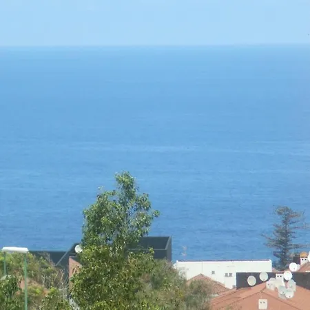 Apartment Fewo-mar-y-teide-romantico-grosszuegig-mit-2-terrassen-pool-parkplatz-sicht-auf-meer-und-teide *